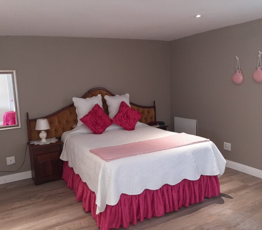 4 Bedroom Property for Sale in Vincent Eastern Cape